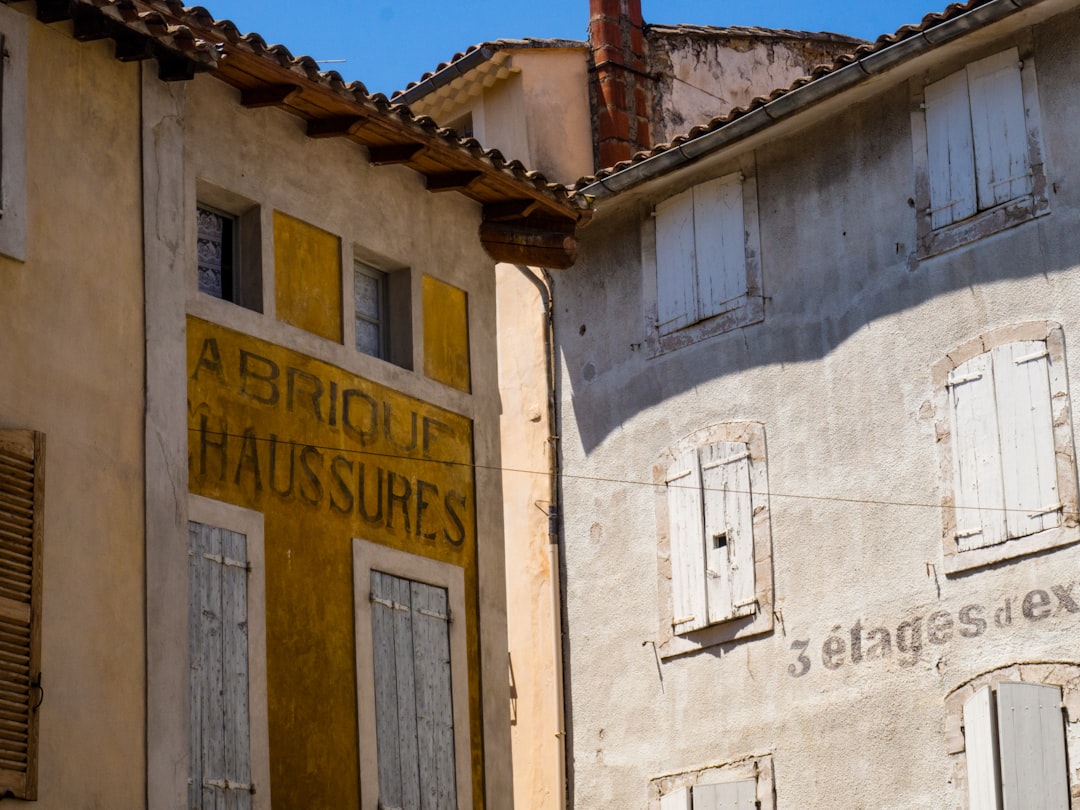 faut-il-faire-appel-a-un-pro-ou-realiser-bureaux-assis-debout-reglages-soi-meme