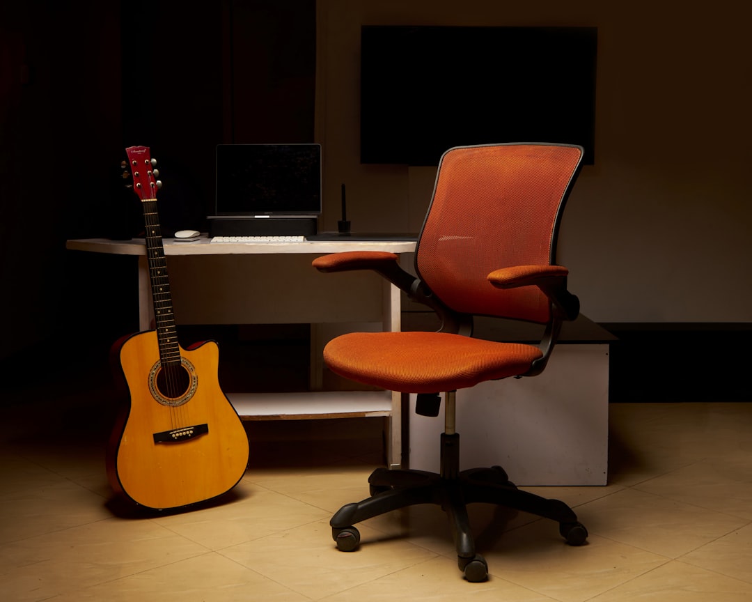 faut-il-faire-appel-a-un-pro-ou-realiser-sieges-fauteuils-ergonomiques-soi-meme