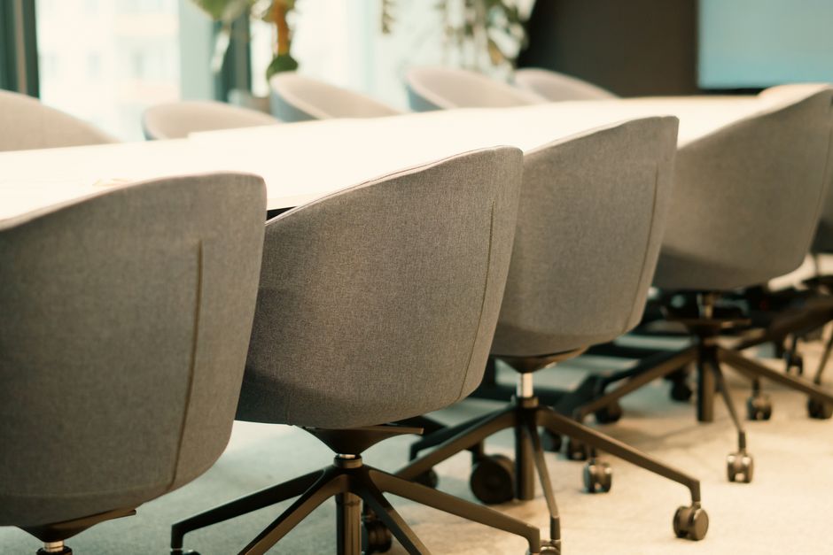 les-meilleurs-equipements-et-outils-recommandes-pour-sieges-fauteuils-ergonomiques