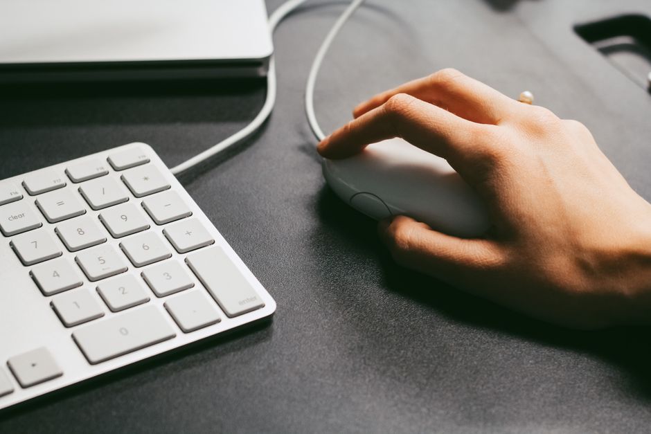optimiser-l-efficacite-de-eclairage-sante-visuelle-sur-ecran-7-astuces-de-specialiste