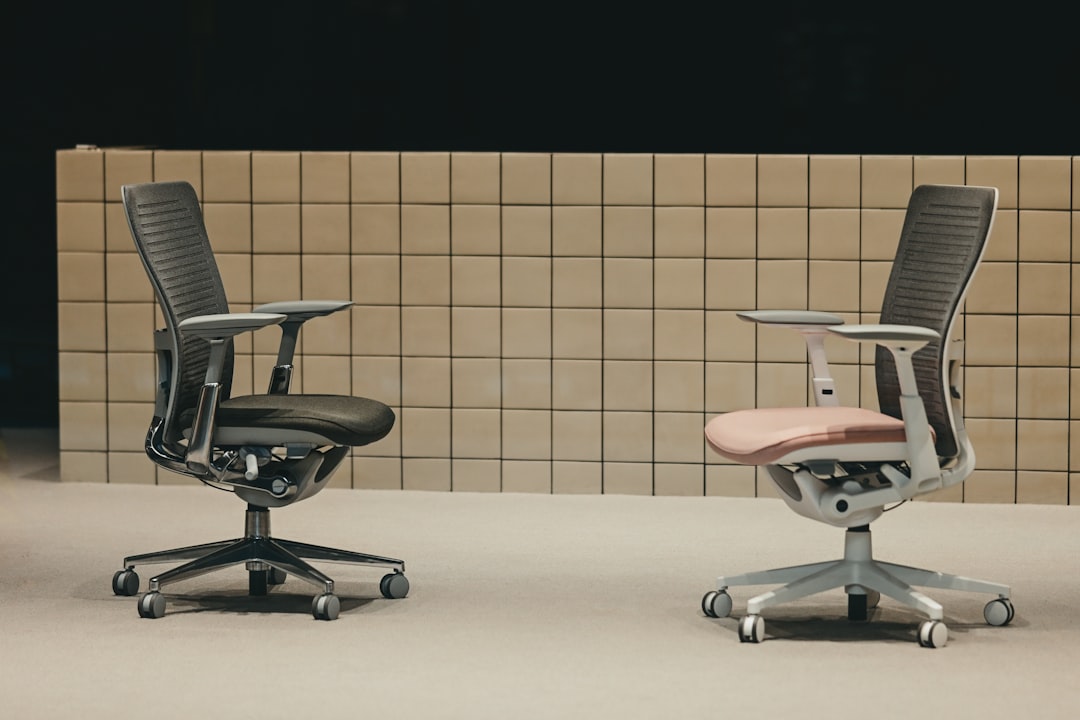 optimiser-l-efficacite-de-sieges-fauteuils-ergonomiques-7-astuces-de-specialiste